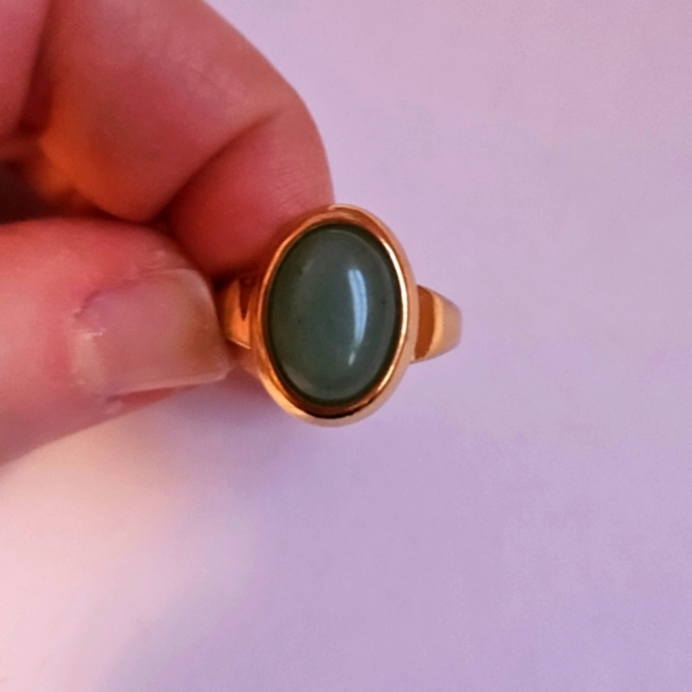 Gold and green stone ring